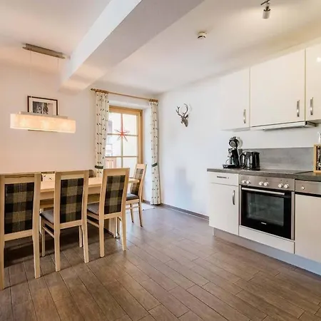 In Out Zentrum Jokercard Inkusive * Saalbach-Hinterglemm